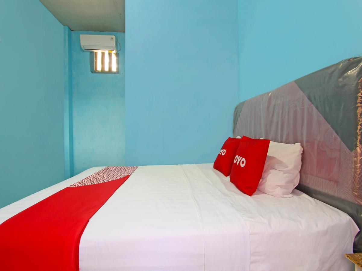 Oyo 91476 Srikaya Hotel 3 Pekalongan Esterno foto