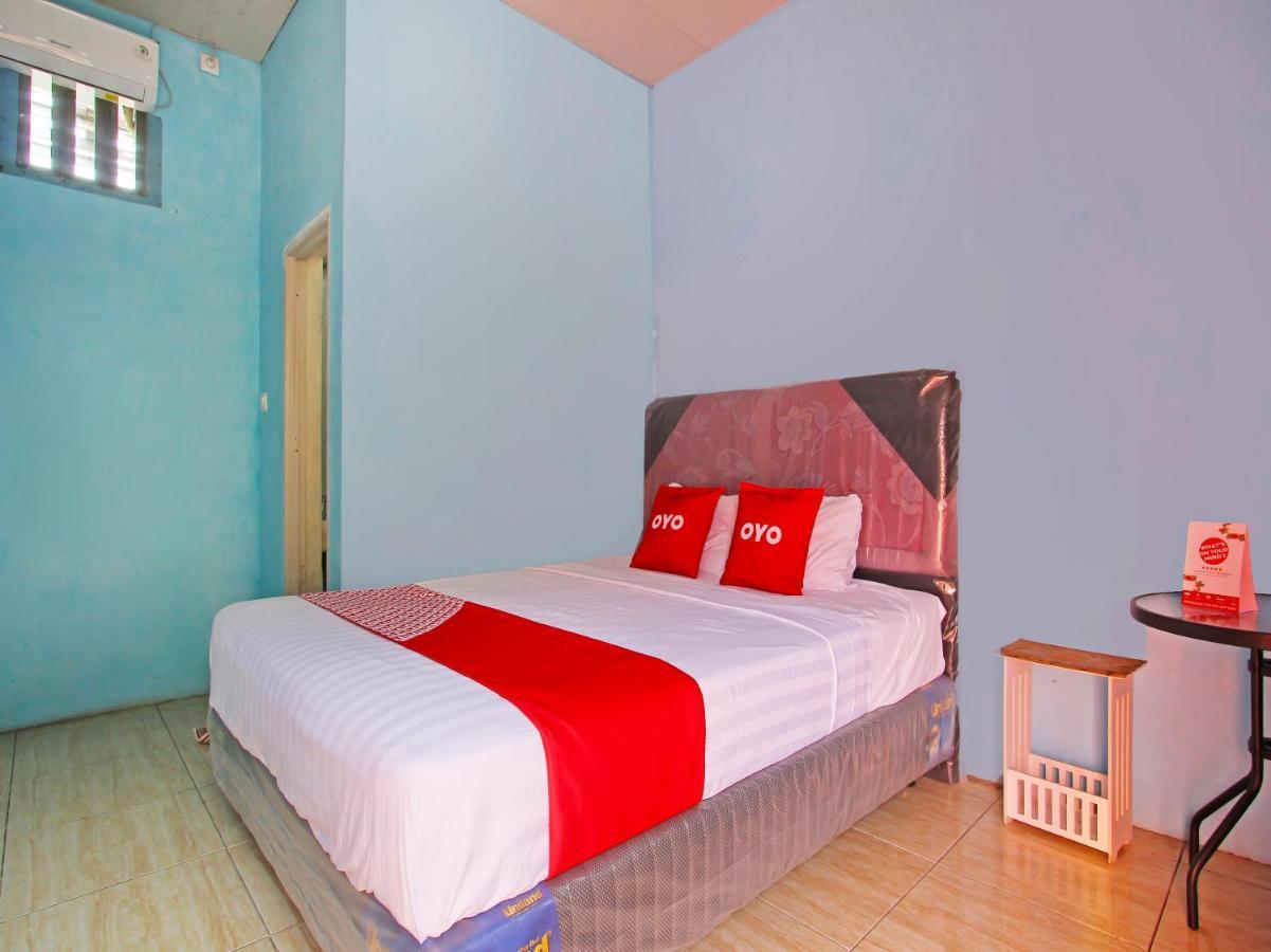 Oyo 91476 Srikaya Hotel 3 Pekalongan Esterno foto